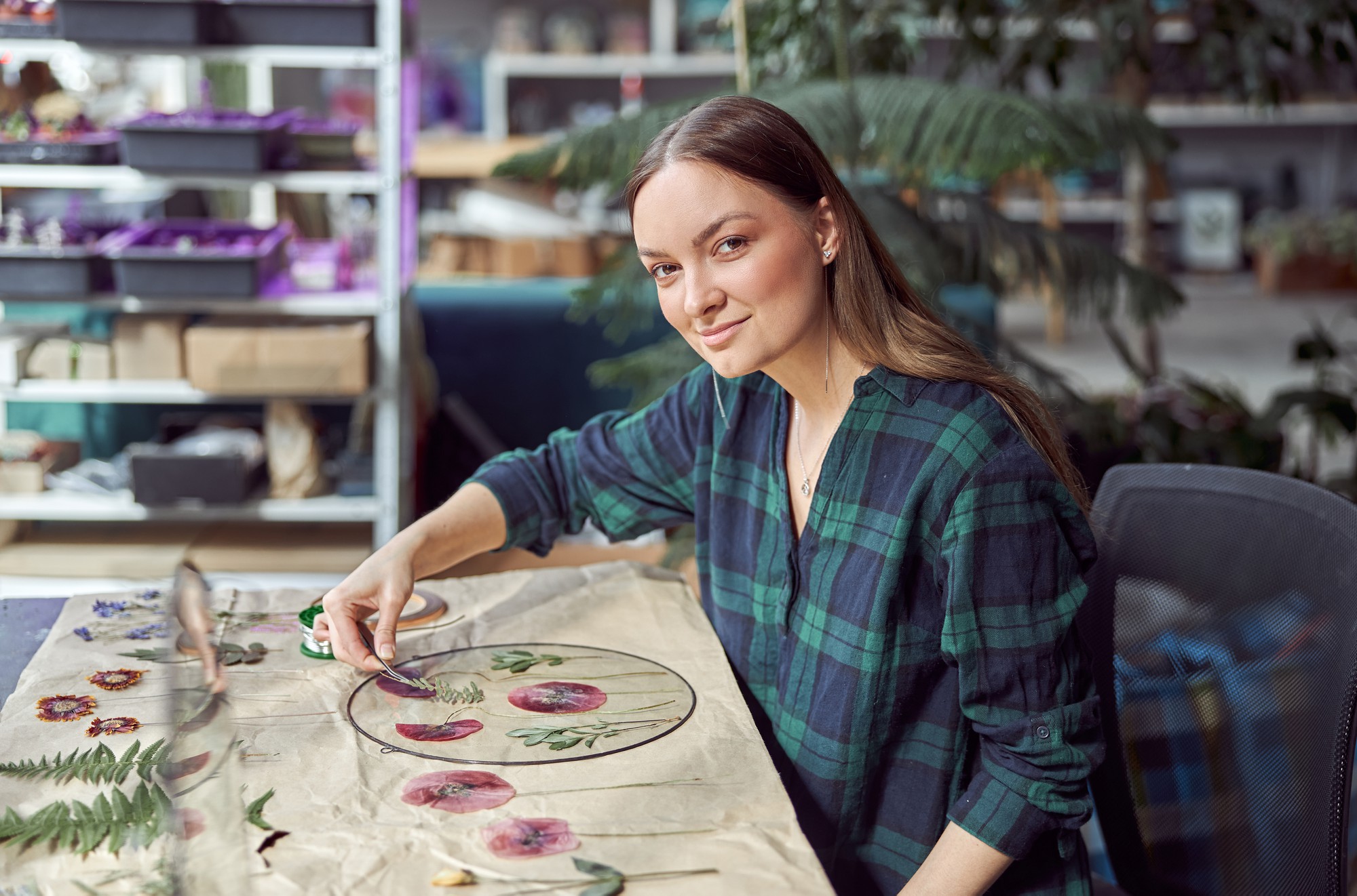 portret głównego projektanta haftu